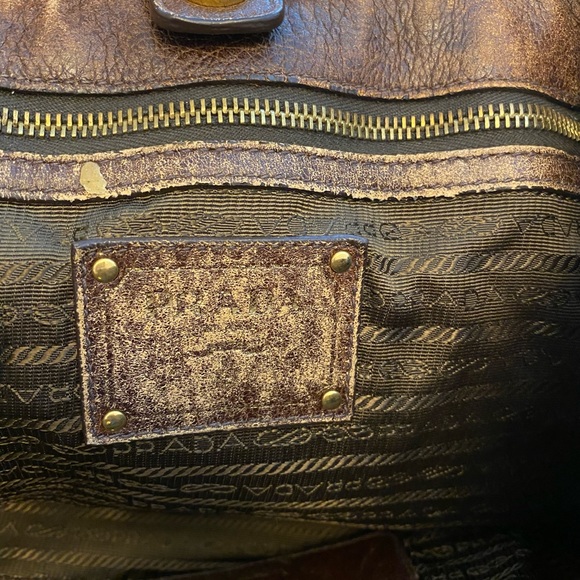 Prada bag - Picture 4 of 6